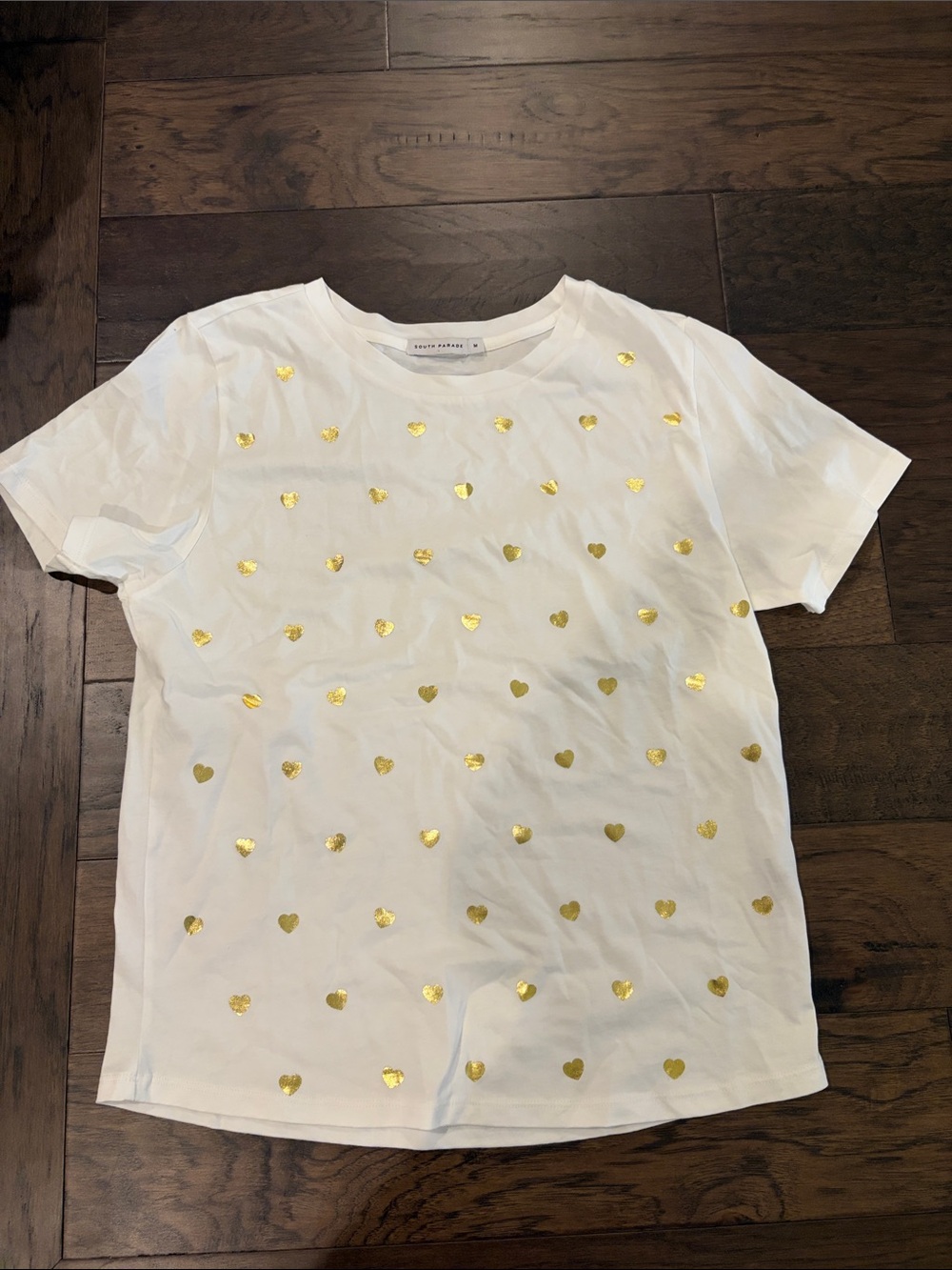 New with Tags Evereve South Parade Gold Hearts Tee Sz M